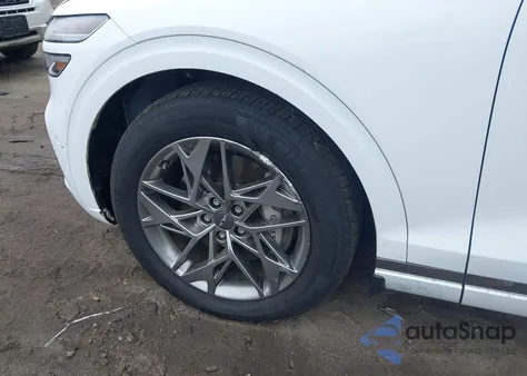 2023 Genesis Gv70 2.5T Awd from USA, damaged, VIN KMUMADTB6PU121652